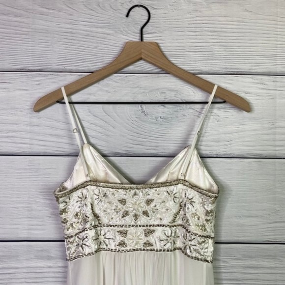 Sue Wong Beaded White Formal Gown - Picture 5 of 7